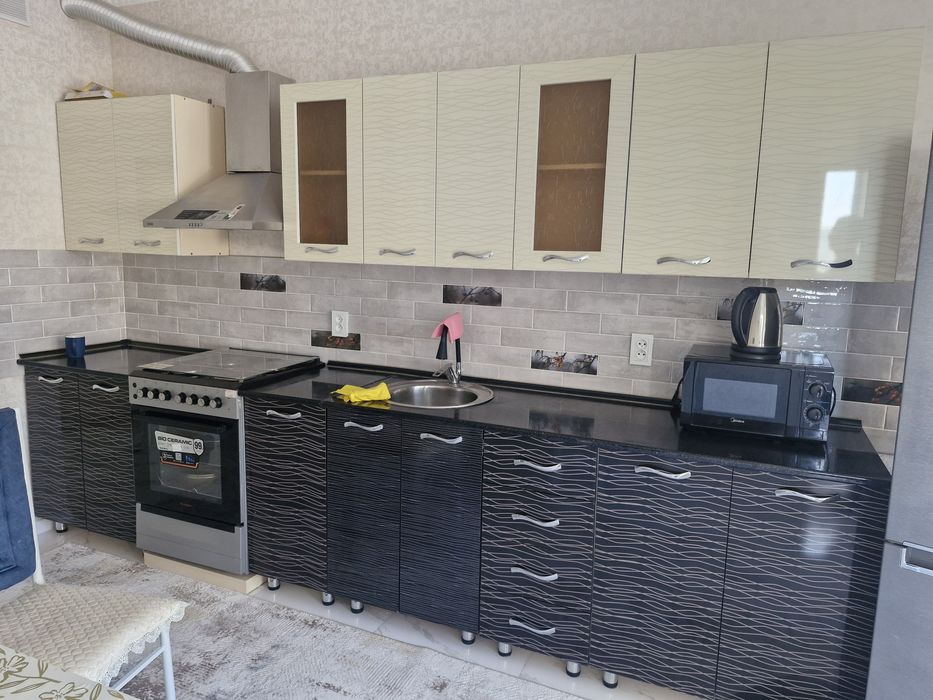 Кухонный гарнитур  3 метр