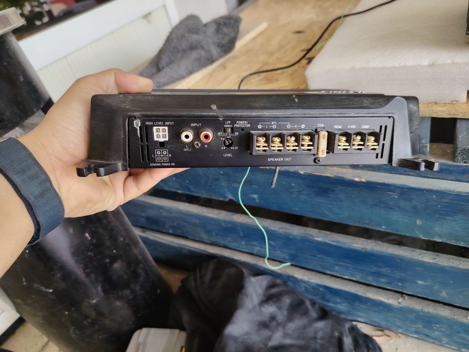 Pioneer AVH-7250BT, SONY 500WAT