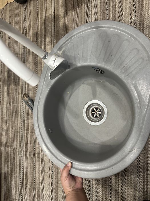 Продам мойку искуственный камень