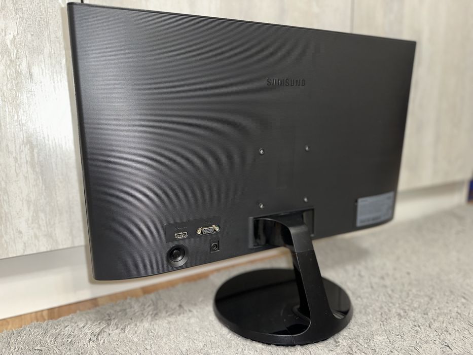 Монитор для компьютера от Самсунг
