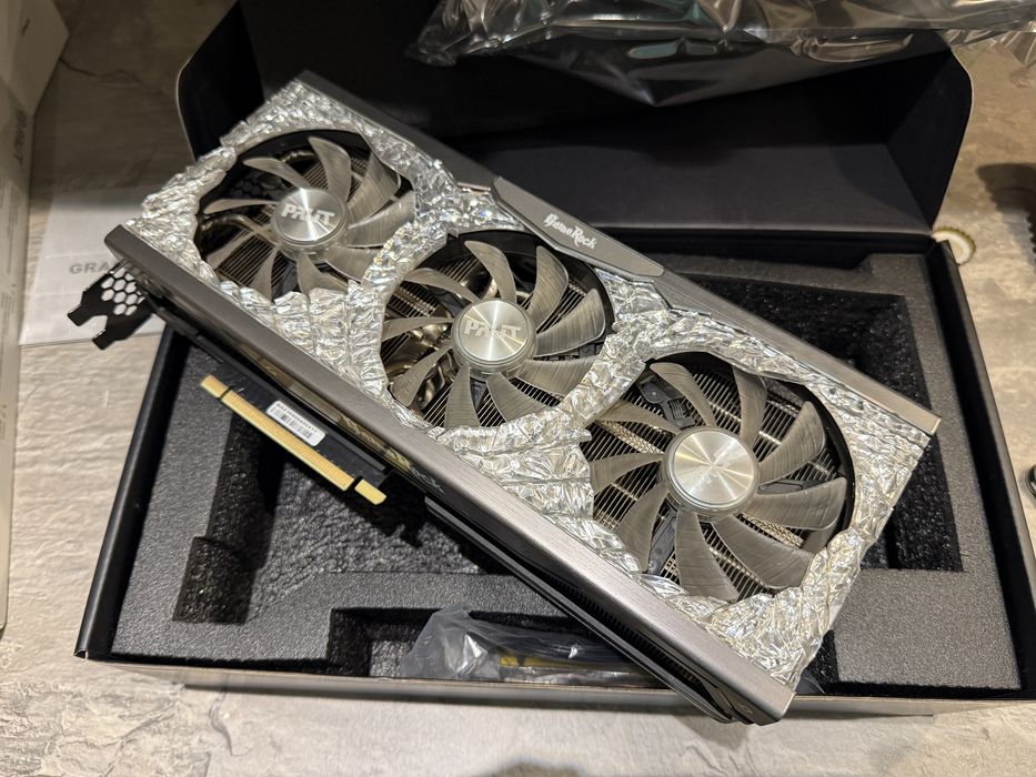 Placa video NVIDIA RTX 3070 TI Palit