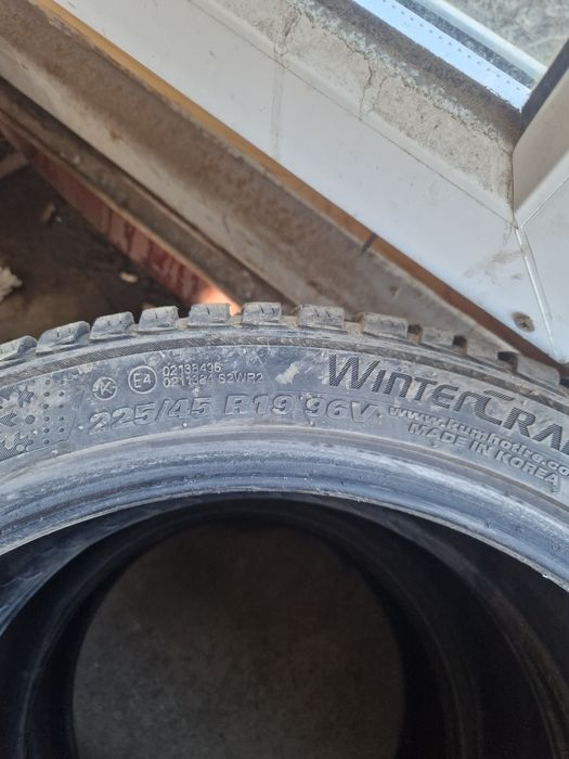 Шины б/у . KUMHO. 224/45/19