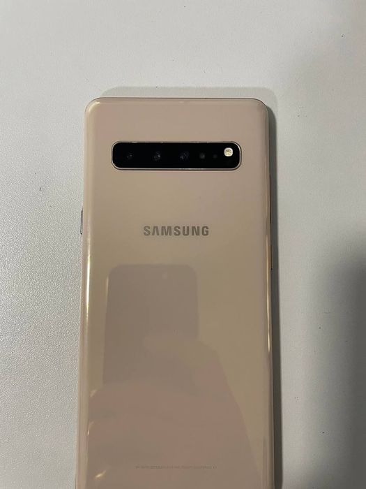 Galaxy s10+ 256 holati ideal