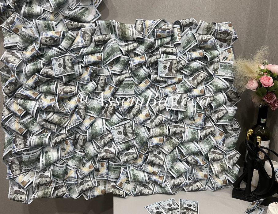 Панно-картина из денег