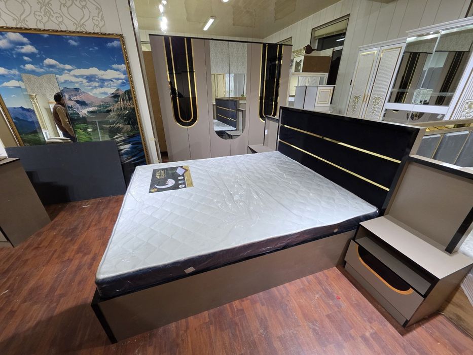 Spalni garnitur Spalni nabor Spalni devan Spalni kravat