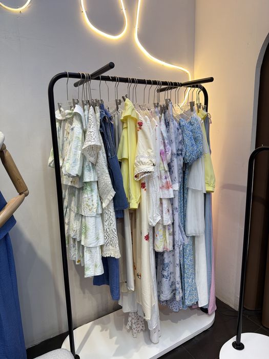 Продаю рейл для бутика