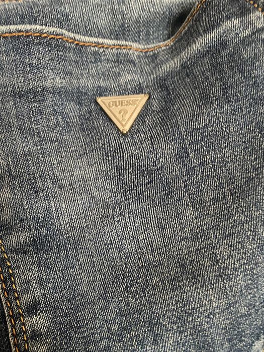 Blugi Guess , mărimea 33