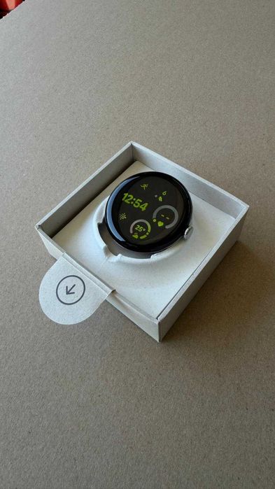 Google Pixel Watch 3 – Cutie completă – Aspect impecabil
