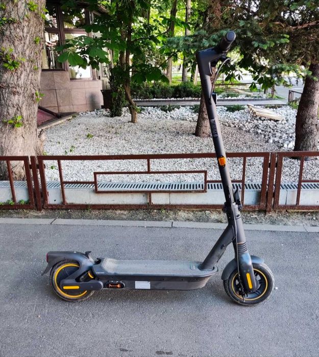 Электросамокат оригинал Ninebot Max G2 by Segway