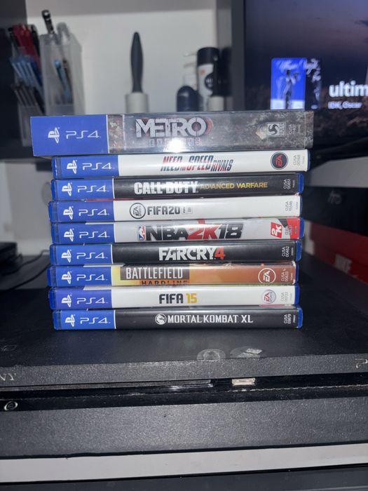 PS4 Slim + 9 jocuri