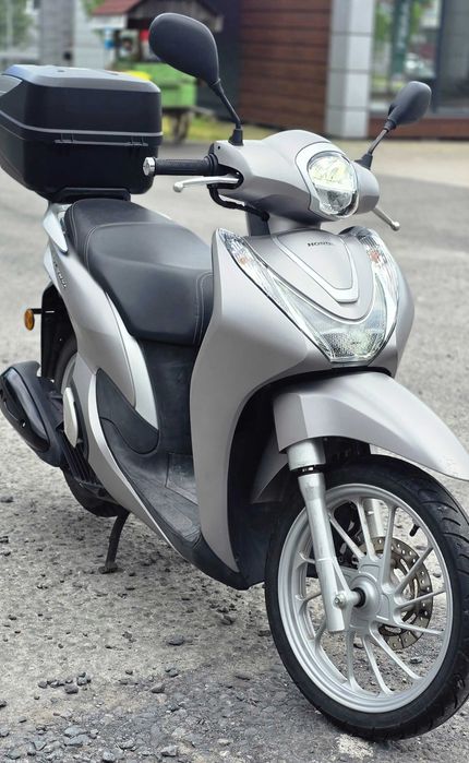 Honda SH 125 2023 4700km import Germania