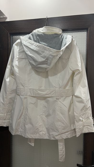 Geaca scurta impermeabila