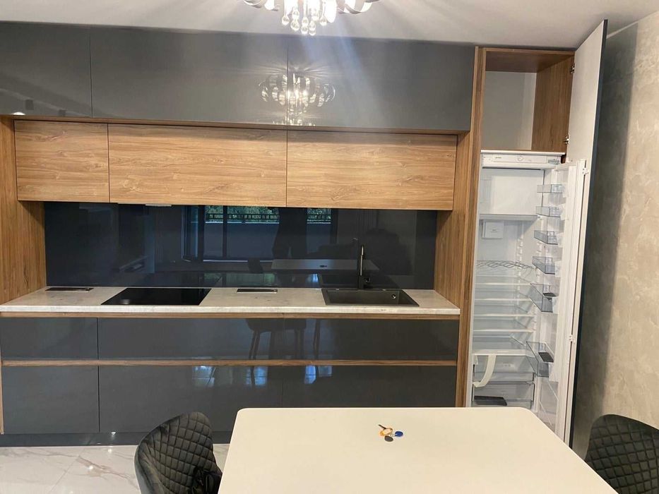 Дава се под наем Двустаен апартамент в София, Света Троица - 65 кв.м за 510 € - Снимка #1