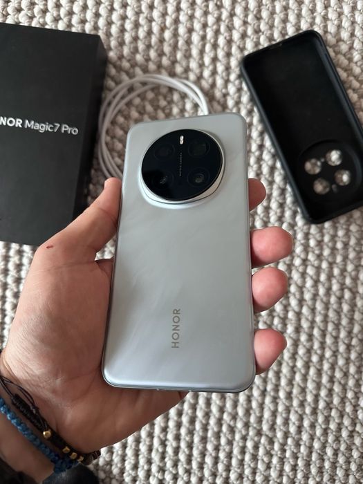 Vand Honor Magic 7 Pro de 512 impecabil