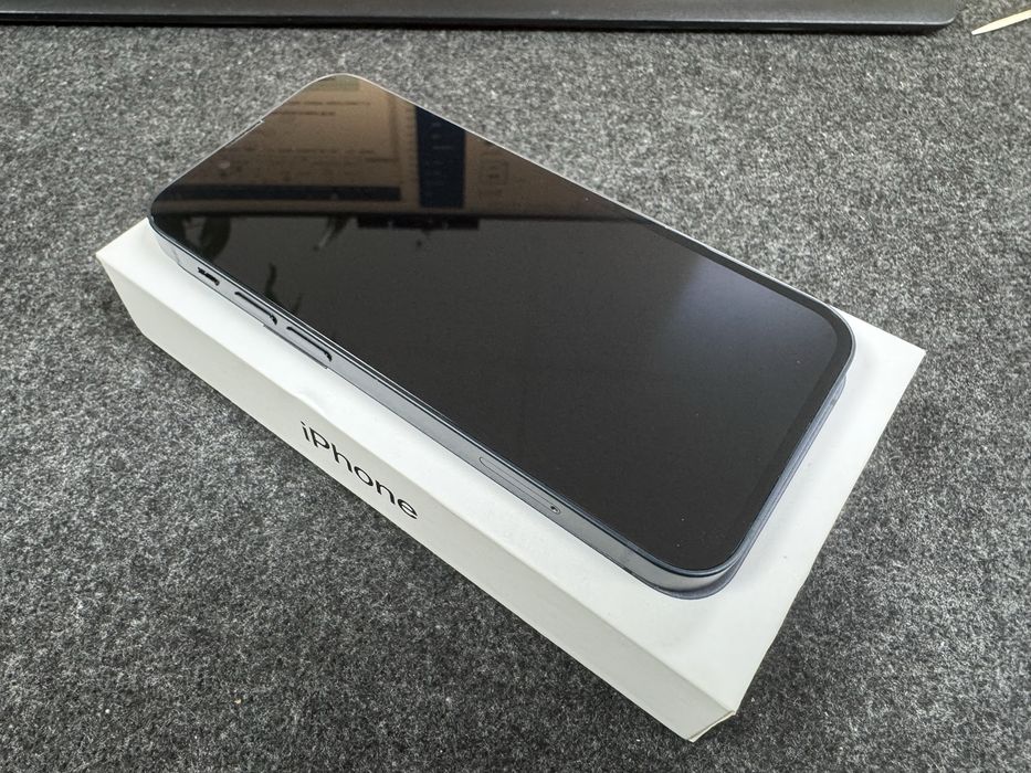 Iphone 13 mini  bleumarin inchis