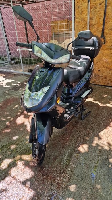 Scuter electric fără permis Ztech
