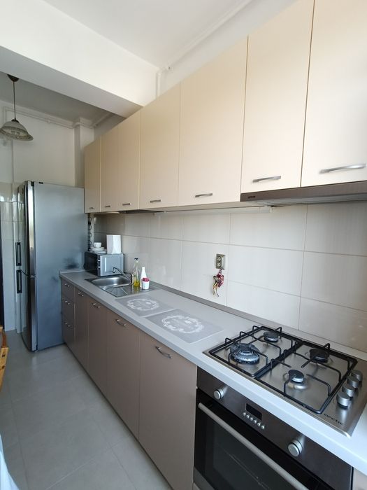 Apartament de închiriat