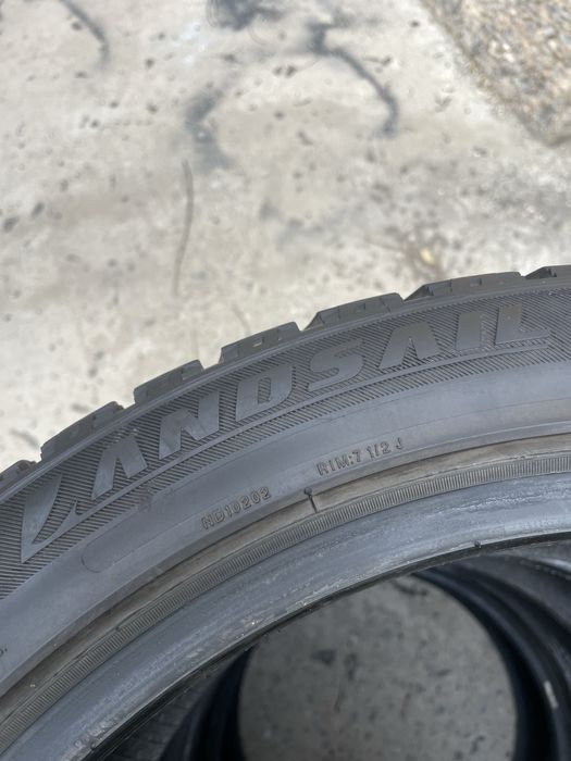 Шины с шипами продаются