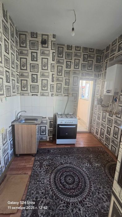 Продается квартира на массиве Сергели 6А