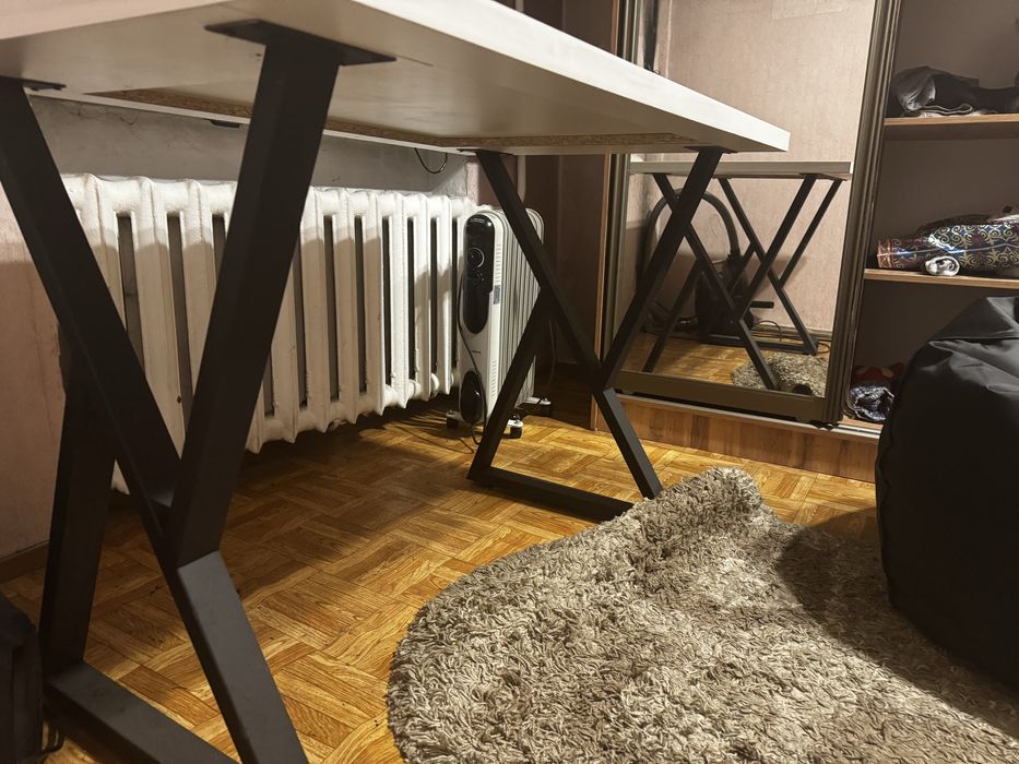 Стол компьютерный 110х70x75 см, белый