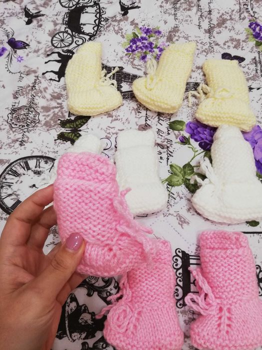 Бебешки плетени терлицки