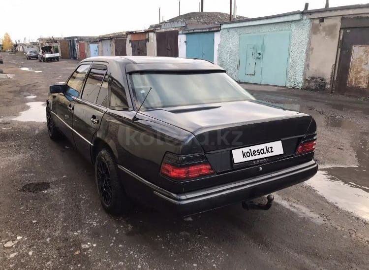 Продаю Мерседес 124