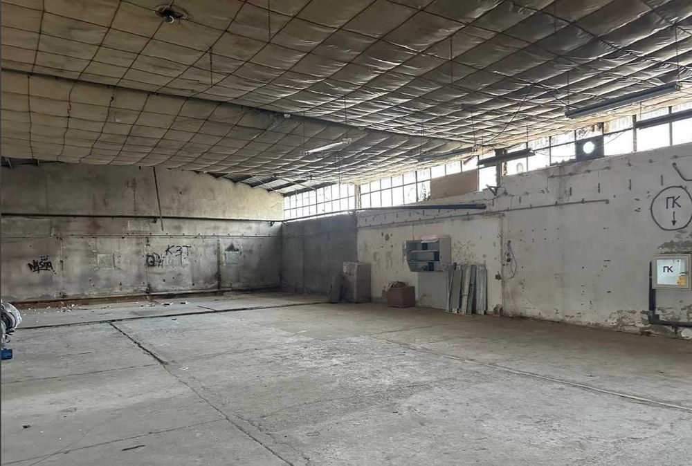 Дава се под наем Склад в Варна, Център - 400 кв.м за 1600 € - Снимка #1