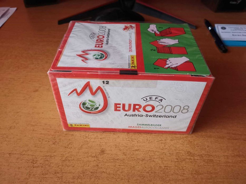 Cutie cu plicuri Panini UEFA Euro 2008 (100 de plicuri)