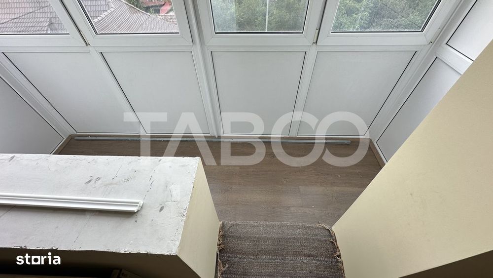 Apartament 4 camere etaj intermediar cu pivnita zona Strand Sibiu