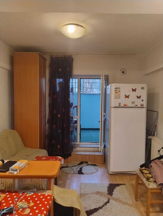 Închiriez garsonieră/36 mp/1300 lei/sos.Andronache 201 A,sector 2, București,tel.0766357417