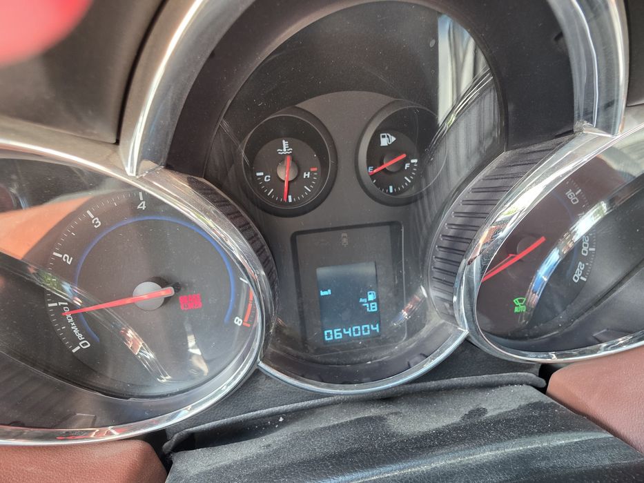 Cruze 1.6  mehanika 64 000km