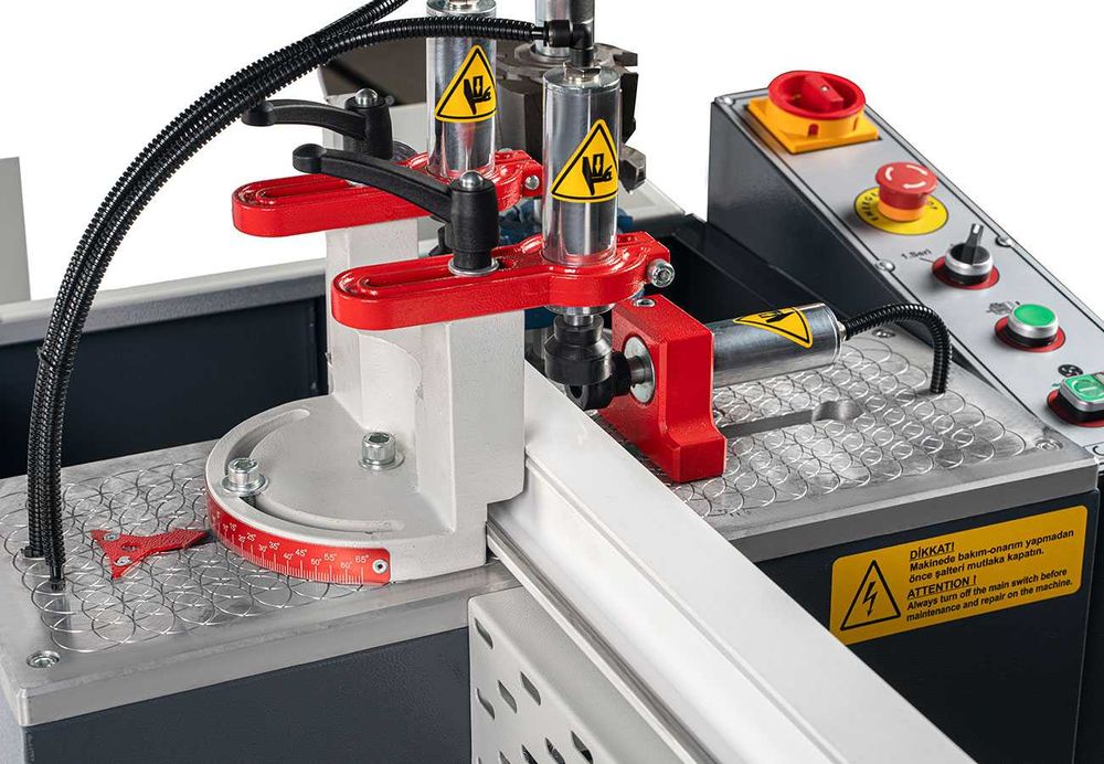 Mașină de Frezat Montant cu 2 Freze - CN211 / PLASTMACH