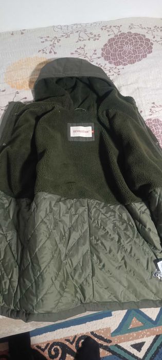 Vând geaca toamnă-iarnă