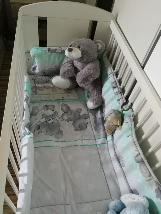 Pătuț din lemn bebe