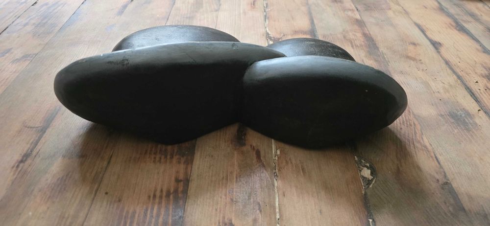 Винтидж авторска дърворезба, подписана– Масивни бомбета.