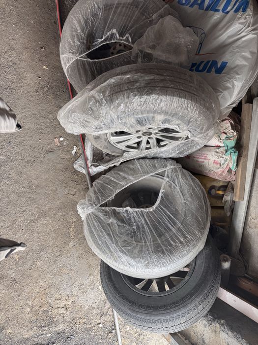 Продам колеса с титанками