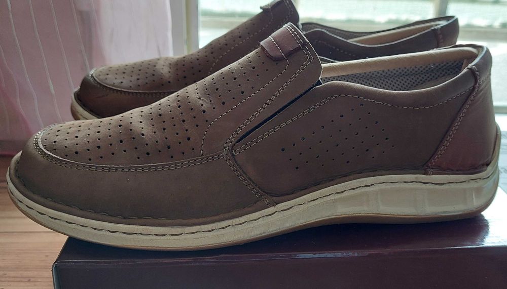 Мъжки обувки от естествена кожа