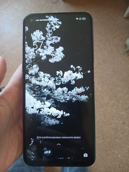 Oppo a 72 в хорошем состоянии