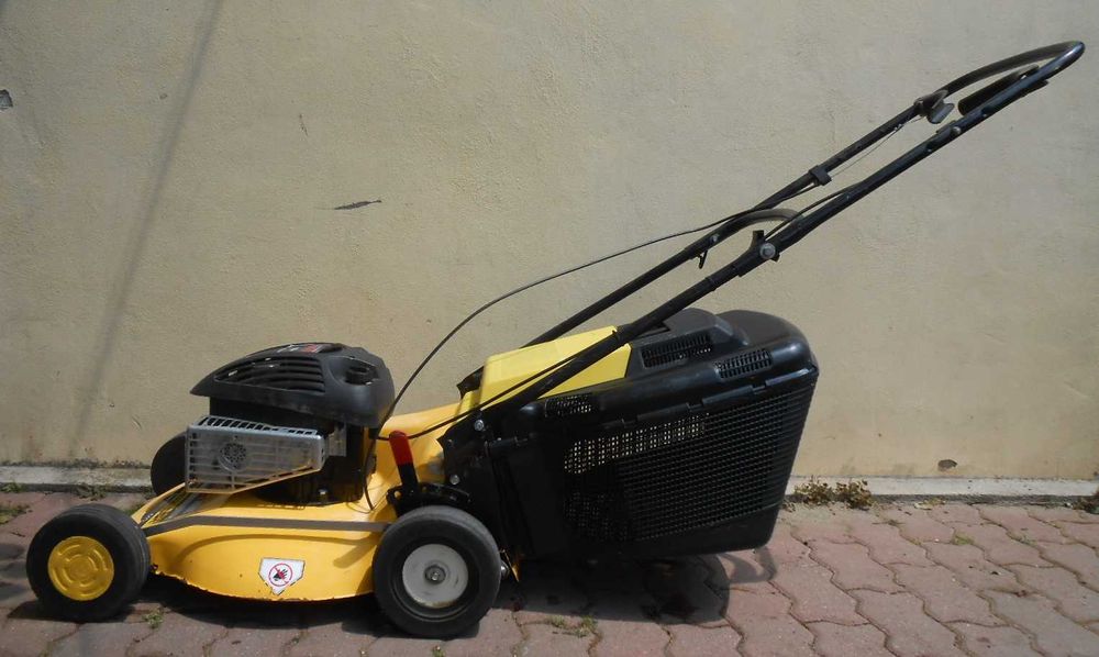 McCullock masina tuns iarba gazon AUTOTRACTIUNE benzina pornire usoara