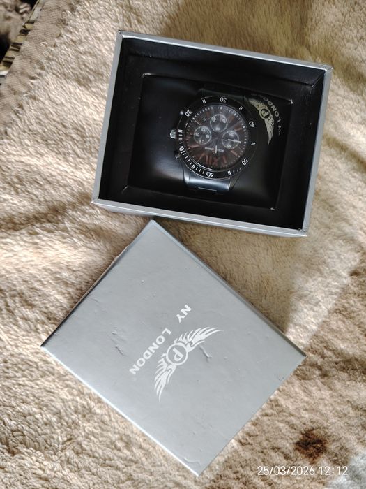 Часовник Jacgues Lemans