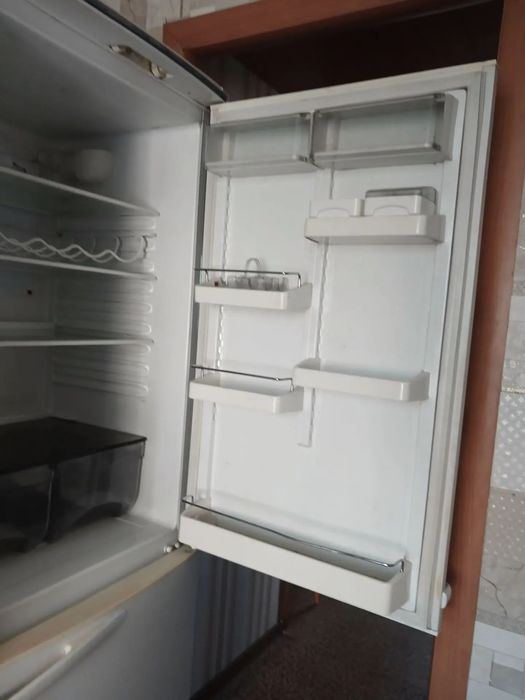 Продам  холодильник 
А