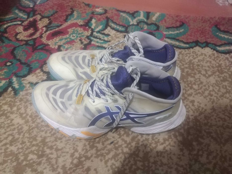 Продам Асикс меторайс