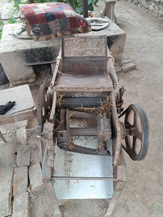 Oʻtchiqarar mashinka