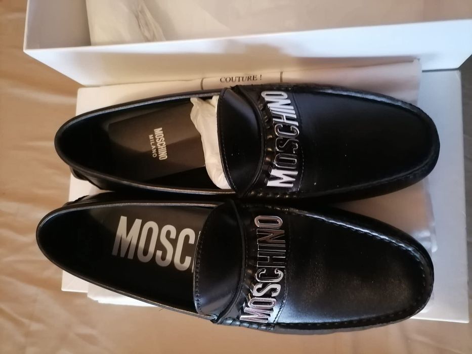 Pantofii moschino de bărbați