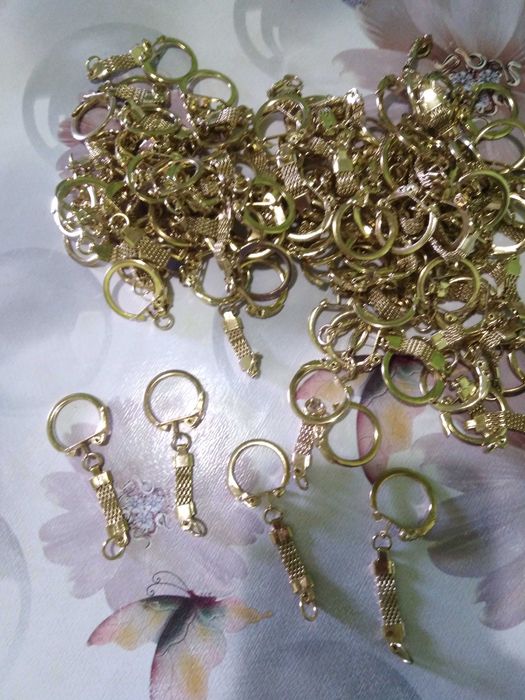 Карабин с цепочкой