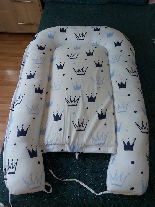 Vând set format din baby nest, perna alăptare, perna formarea capului