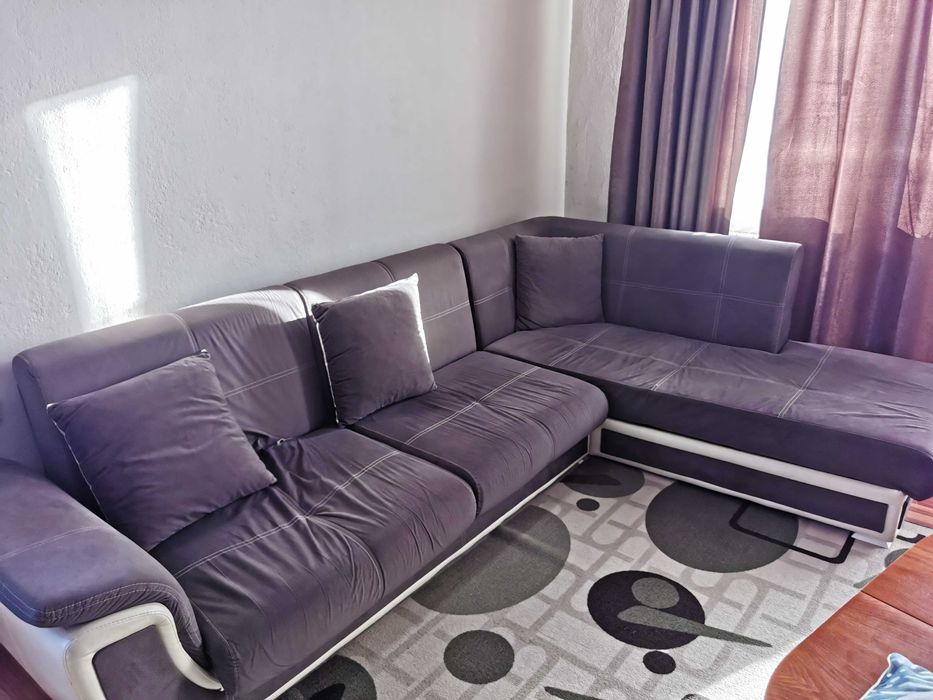 Диван, употребяван, с някои забележки