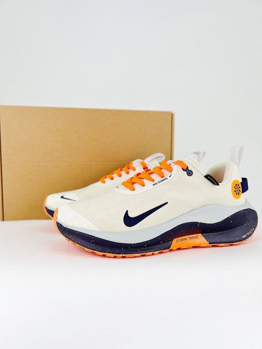 Кроссовки оптом с фабрик напрямую