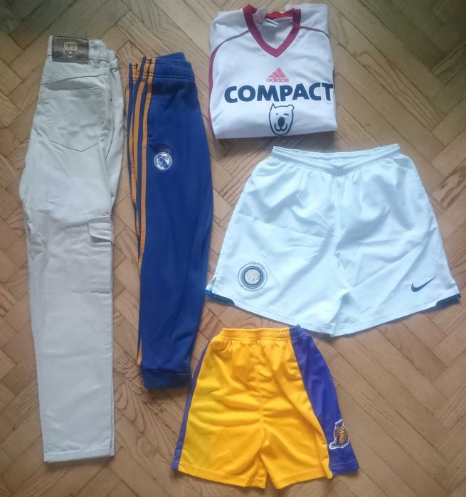 Детско-Юношески спортни-футболни дрехи