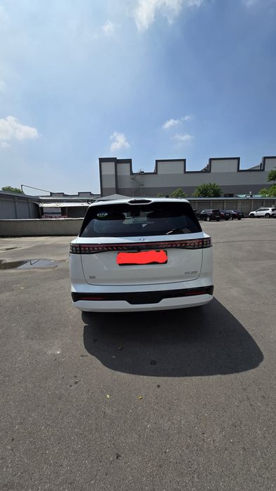 Dongfeng Ep 008 Max Гибрид